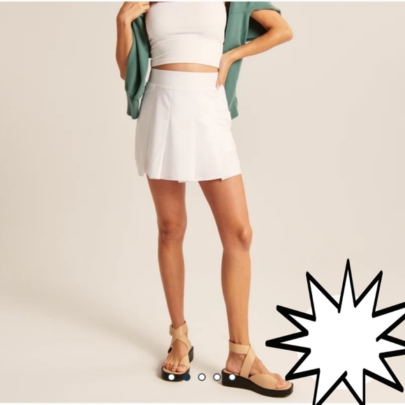 🤍💫Ladies Abercrombie and Fitch Skort🤍💫 - Picture 2 of 5